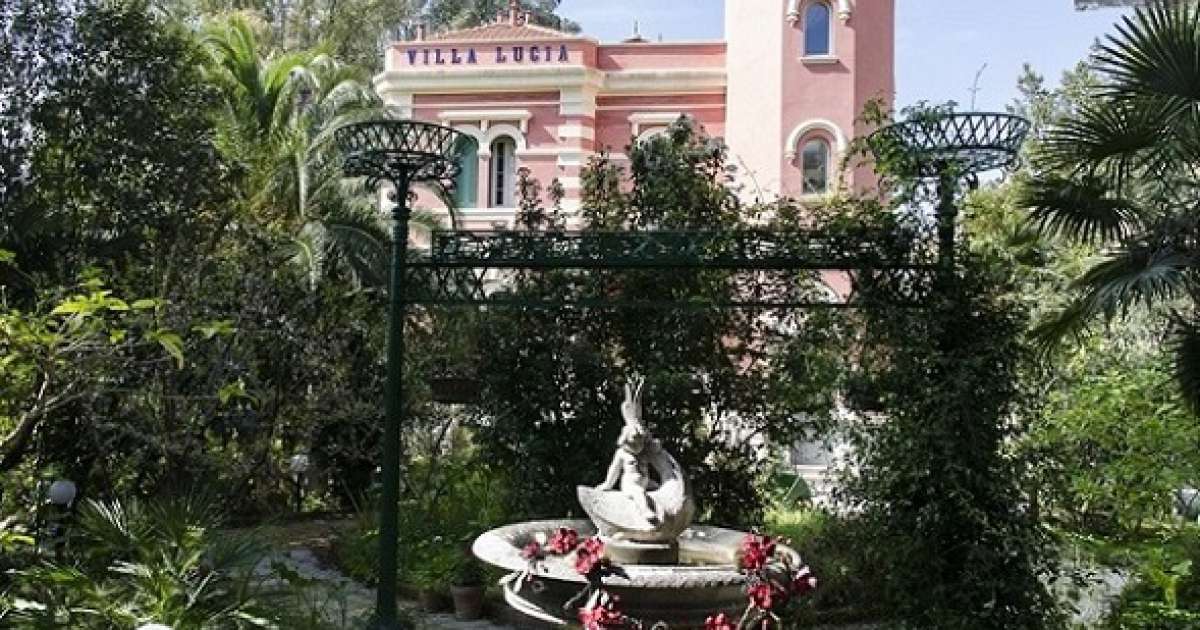 Bari, una passeggiata su corso Alcide De Gasperi: la strada delle ville in stile liberty